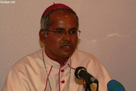 A la veille de l`ouverture des campagne/ Ambroise Madtha (Nonce apostolique) : « Que tous les partis participent au scrutin »